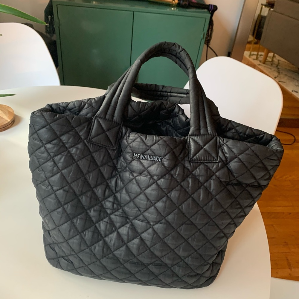 Mz Wallace medium metro tote in black